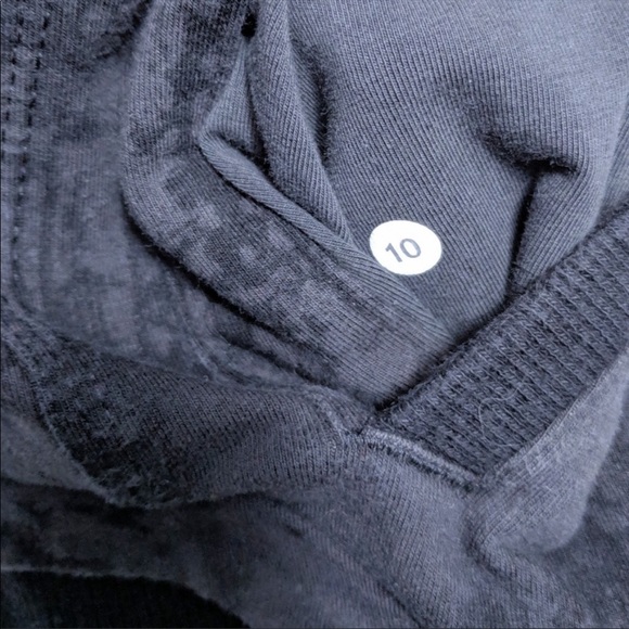 Lululemon - Picture 8 of 8